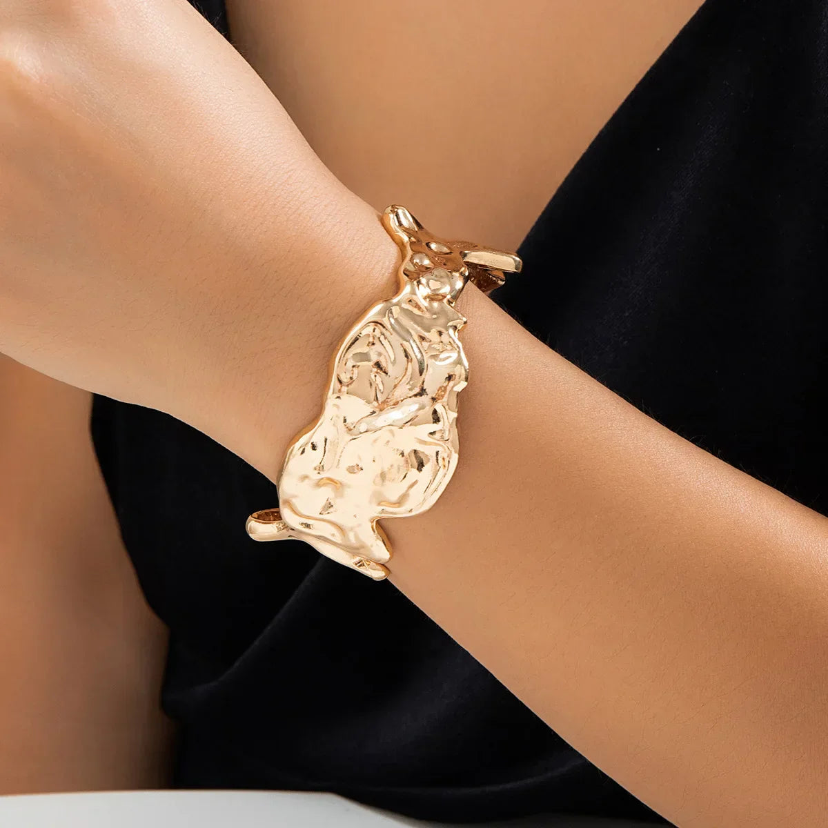 Molten Elegance Abstract Jewelry Set